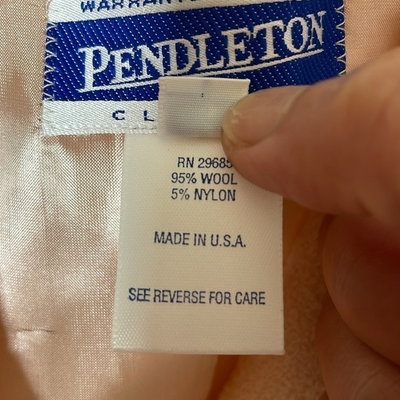 NWT. Pendleton Classic Stretch Wool Constructed Blazer 6 and Pencil Skirt 8. - Picture 5 of 16